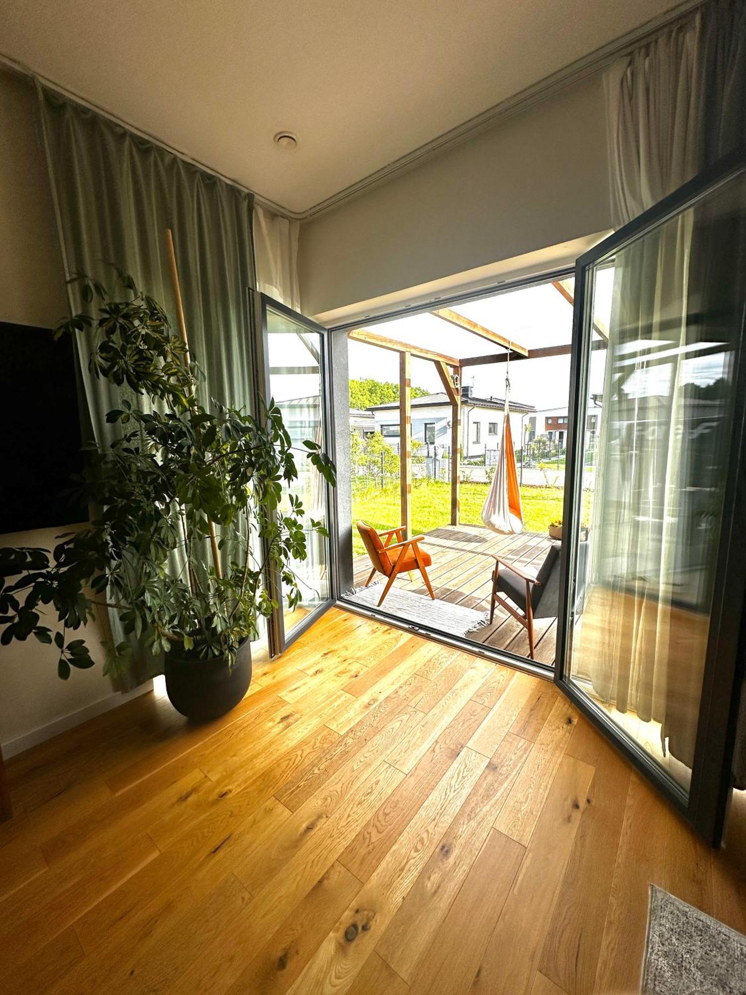 Green Home Apartment